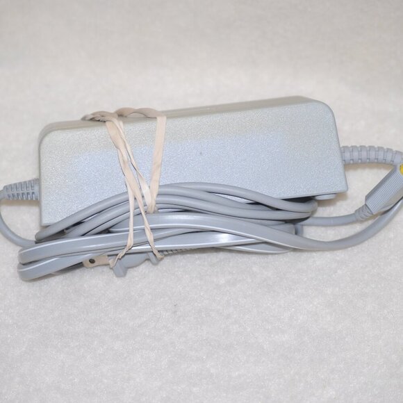 Lot Wii U Black Console Gamepad 3 Handheld Controllers Tested and Working! - Picture 13 of 14